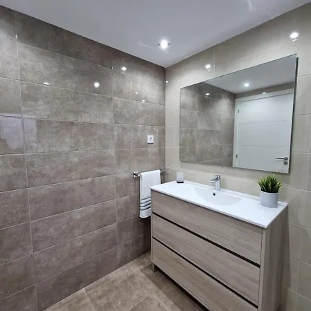 Nuevo Apto Cerca De Playa Y Metro Con Parking Privado Ii *